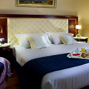 4* Otel Mondial