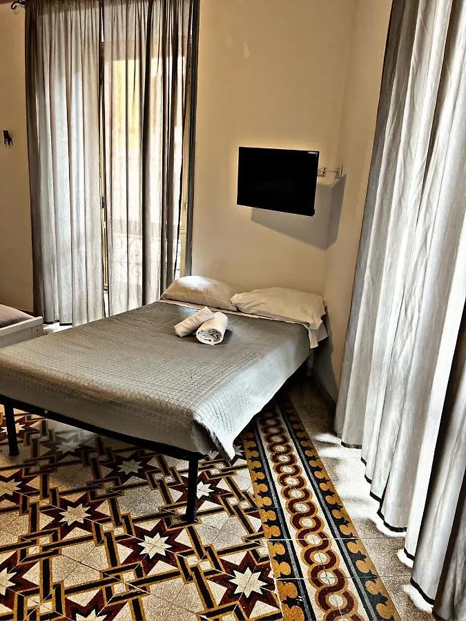 Nova Roma Guest House İtalya