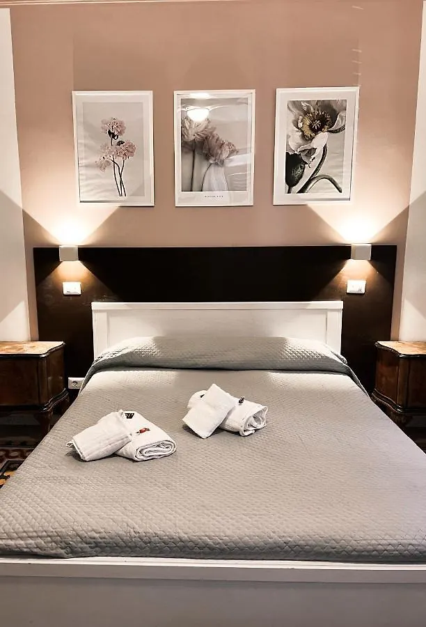Nova Roma Guest House İtalya